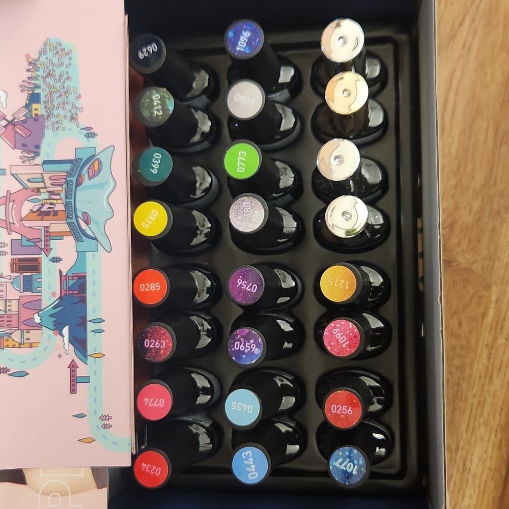 NEW IN BOX Modelones Gel nail polish - Picture 4 of 7